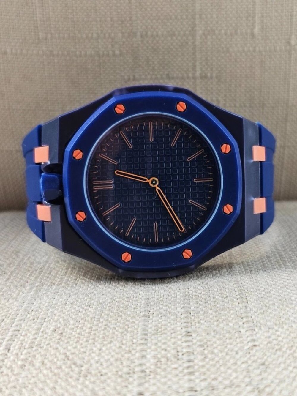 Fashion Wristwatch Navy Blue Rubber Strap Sport Look Unisex Pocket Analog Watch